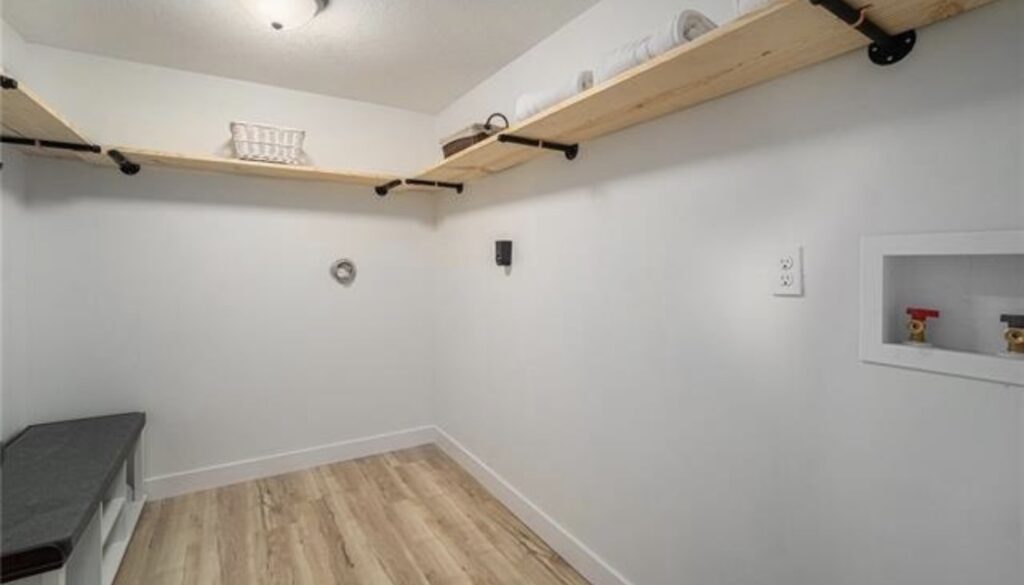 Staged utility space
